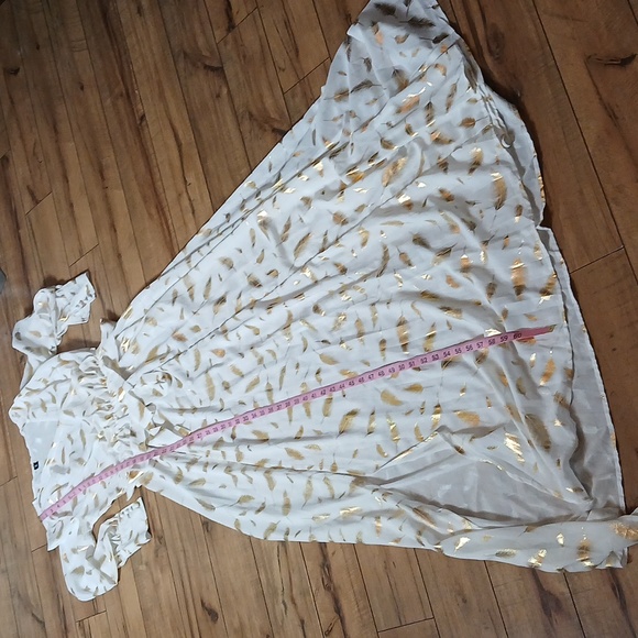 Elegant White And Gold Surplice Floor-Length Dress By Miss Ord. Size S - Picture 12 of 17